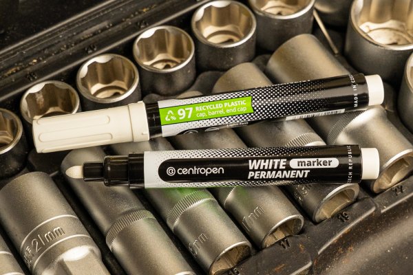 WHITE PERMANENT 8586